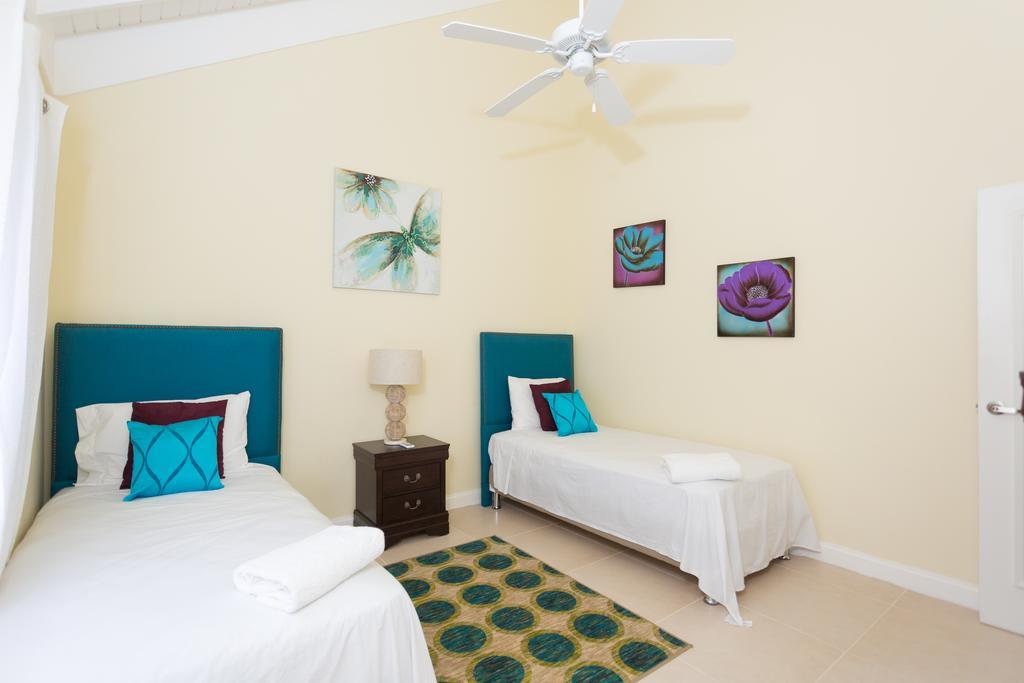 Villa @ The Palms Priory Luaran gambar