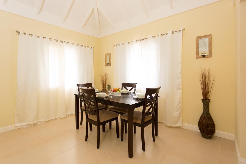 Villa @ The Palms Priory Luaran gambar