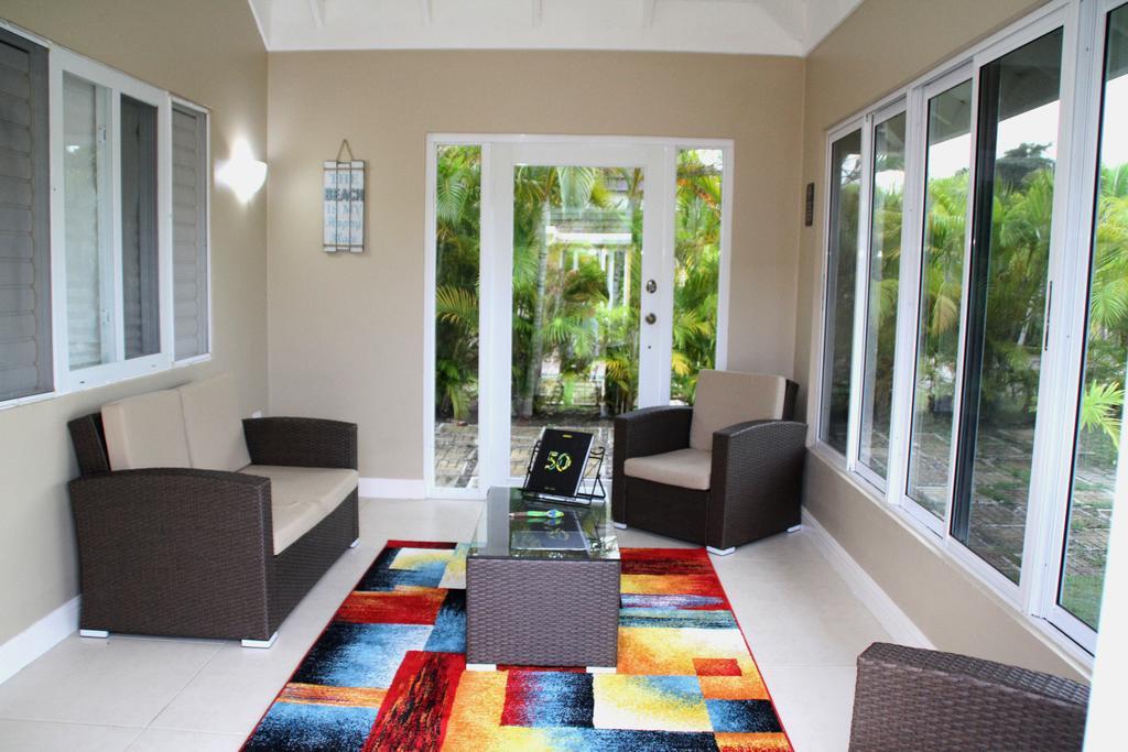 Villa @ The Palms Priory Luaran gambar